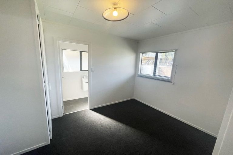 Photo of property in 1/6a Waterview Road, Favona, Auckland, 2024