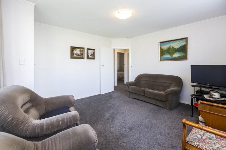 Photo of property in 1/19 Clouston Park Road, Clouston Park, Upper Hutt, 5018