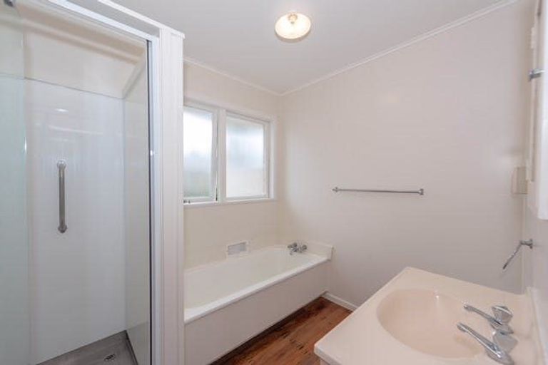 Photo of property in 2 Patricia Avenue, Hamilton East, Hamilton, 3216