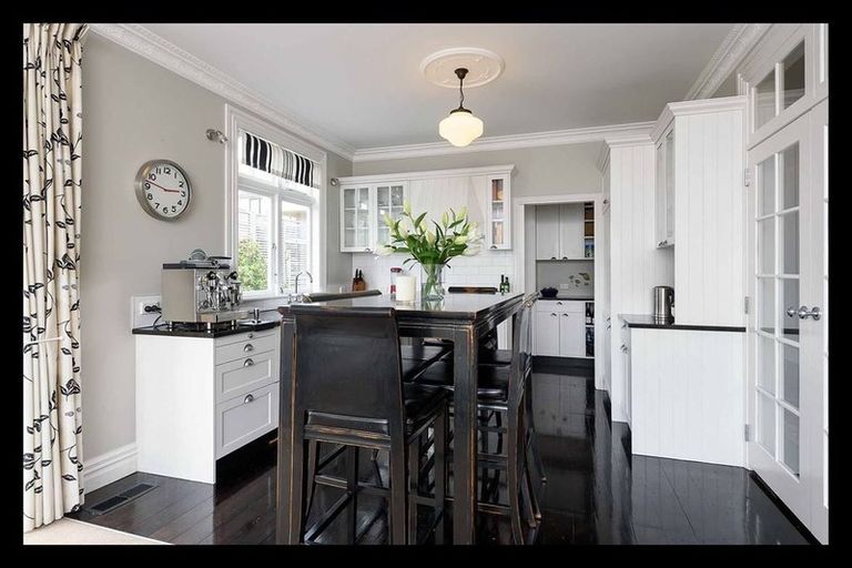 Photo of property in 35 Everest Street, Khandallah, Wellington, 6035