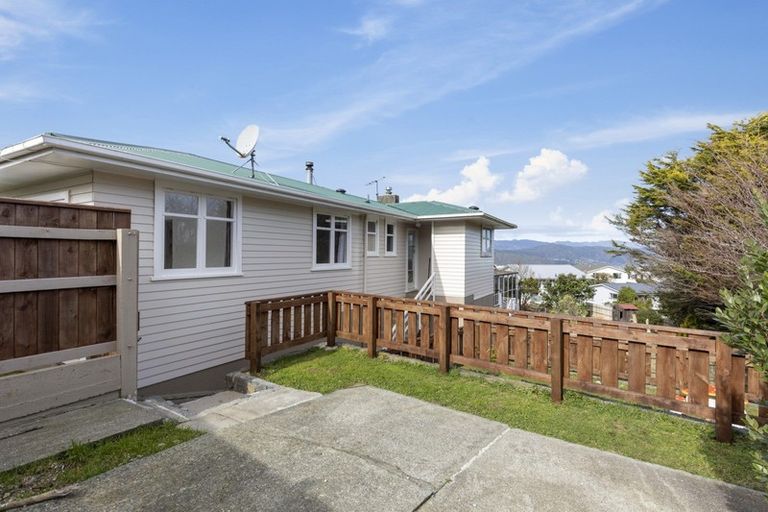 Photo of property in 26 Laurel Grove, Maungaraki, Lower Hutt, 5010