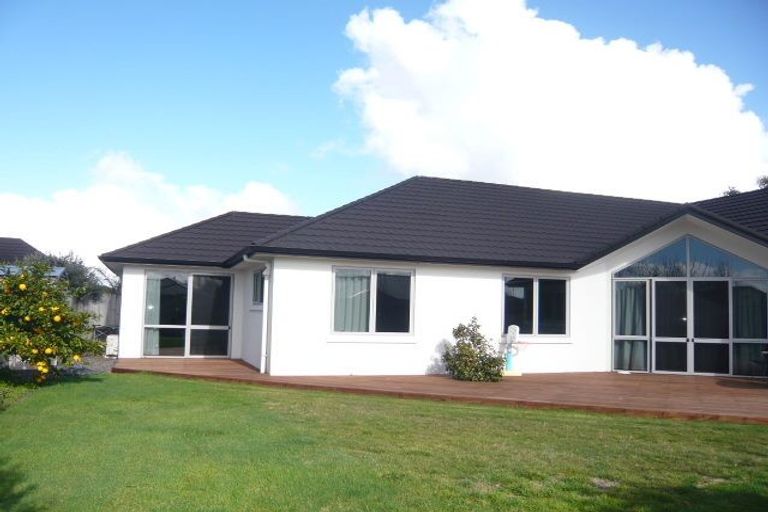 Photo of property in 2 Tallentire Crescent, Huntington, Hamilton, 3210