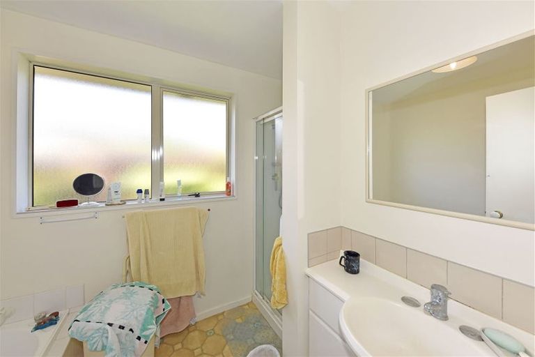 Photo of property in 22 Newnham Terrace, Upper Riccarton, Christchurch, 8041