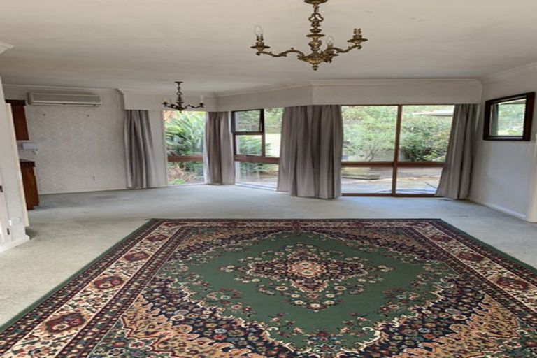 Photo of property in 1 Bambery Court, Palmerston North, 4414