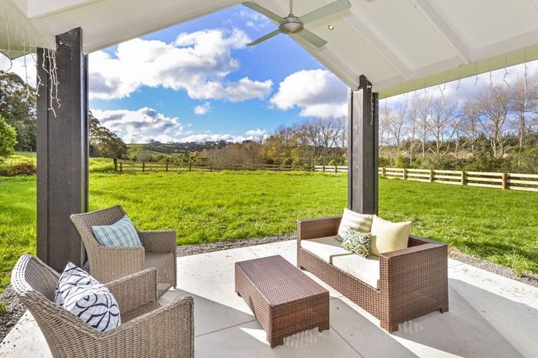 Photo of property in 669 Kahikatea Flat Road, Waitoki, Kaukapakapa, 0871