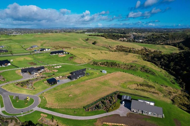 Photo of property in 17 Fernbird Grove, Kerikeri, 0294