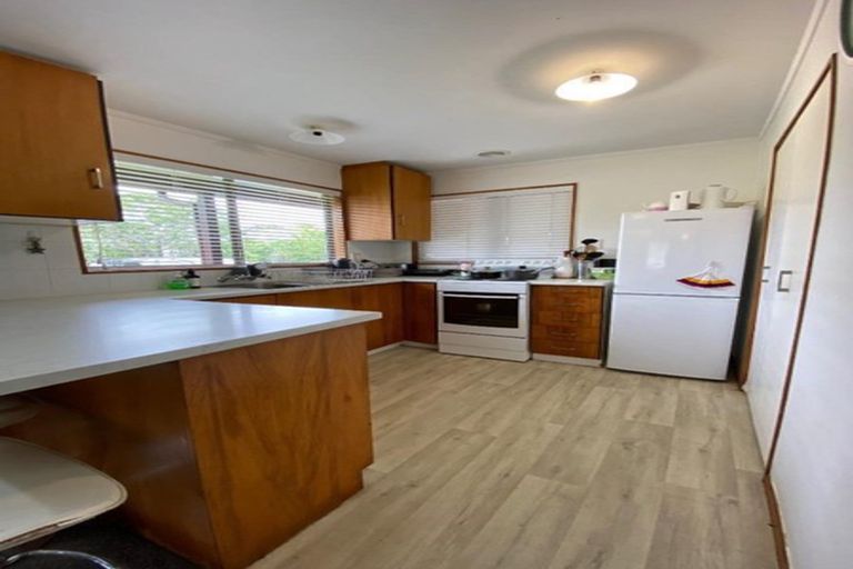 Photo of property in 1/205 Lake Road, Belmont, Auckland, 0622