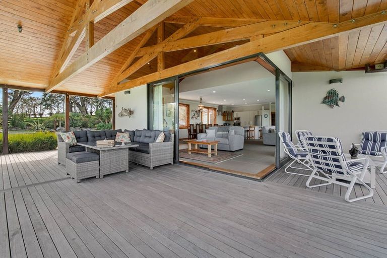 Photo of property in 71 Goodall Road, Snells Beach, 0920