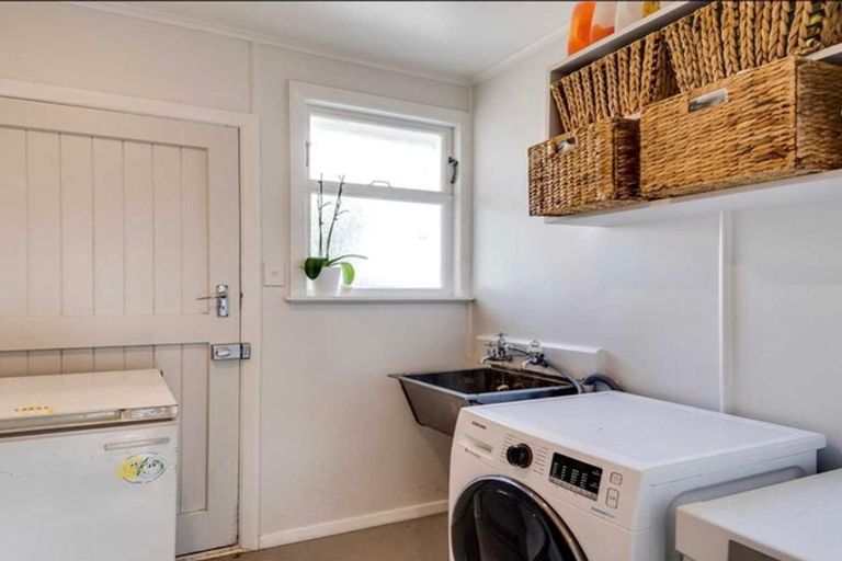 Photo of property in 55 Lipscombe Crescent, Havelock North, 4130