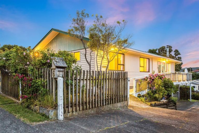 Photo of property in 6 Inlet View, Titahi Bay, Porirua, 5022