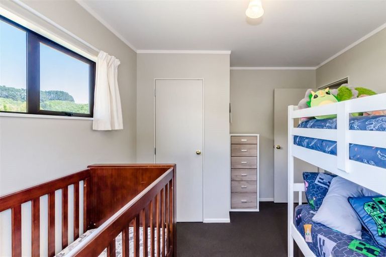 Photo of property in 12 Hookway Grove, Paraparaumu, 5032