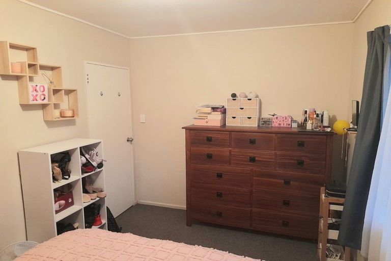 Photo of property in 2/54 Awamutu Grove, Waiwhetu, Lower Hutt, 5010