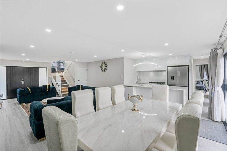 Photo of property in 4 Tawapou Close, Massey, Auckland, 0614