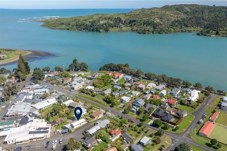 Photo of property in 17b Wallis Street, Raglan, 3225