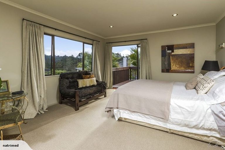 Photo of property in 66 Aberley Road, Schnapper Rock, Auckland, 0632