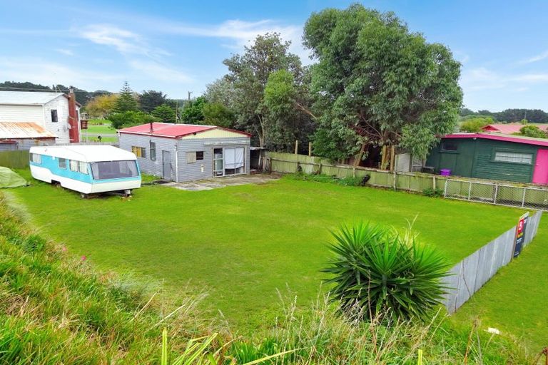 Photo of property in 66 Pratt Avenue, Foxton Beach, Foxton, 4815