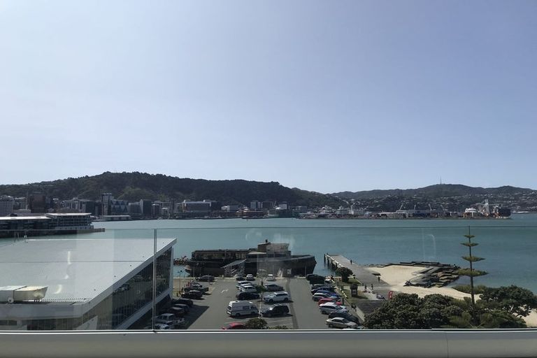 Photo of property in 3/154 Oriental Parade, Oriental Bay, Wellington, 6011