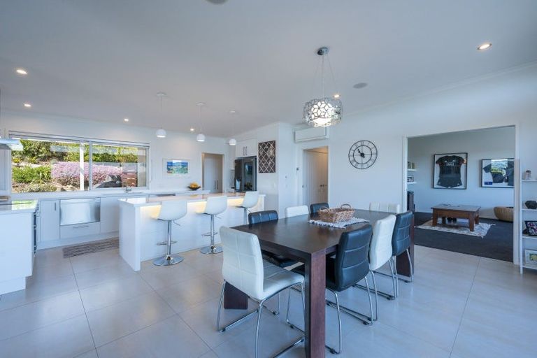 Photo of property in 23 Katania Heights, Brightwater, 7022