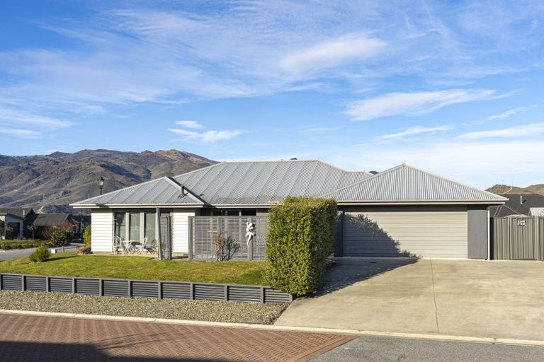 Photo of property in 7 Olds Crescent, Cromwell, 9310