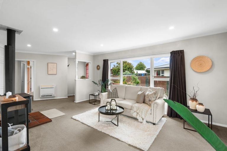 Photo of property in 51 Cotswold Avenue, Bishopdale, Christchurch, 8053