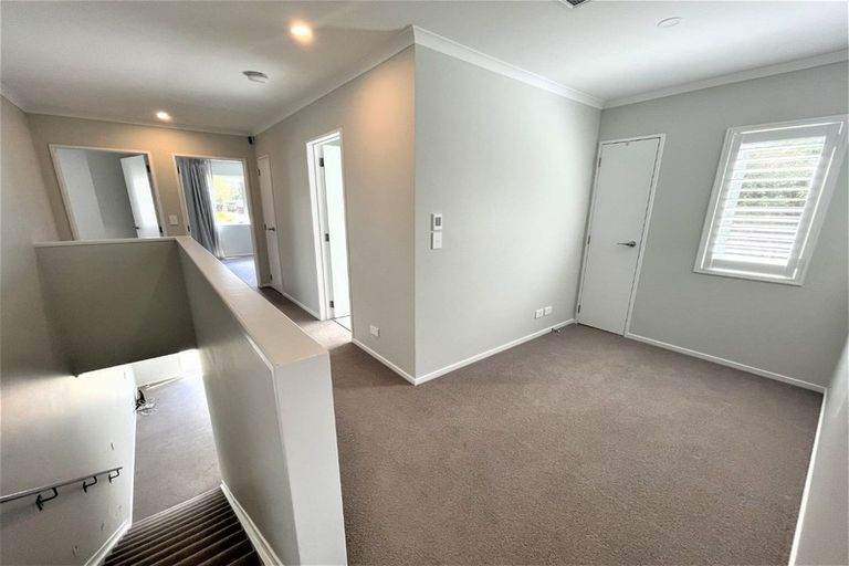 Photo of property in 15 Purei Lane, Massey, Auckland, 0614