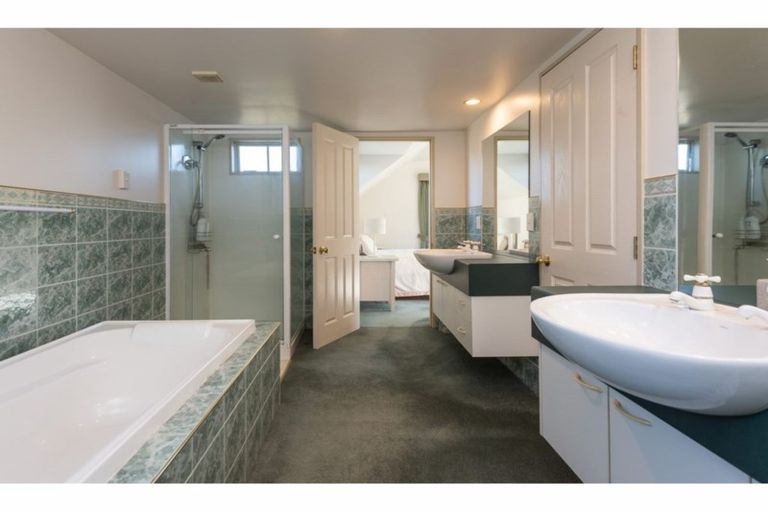 Photo of property in 2/61 Hawkesbury Avenue, St Albans, Christchurch, 8014