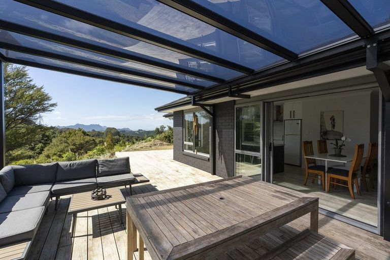 Photo of property in 33 Ngapuke Lane, Parua Bay, Onerahi, 0192