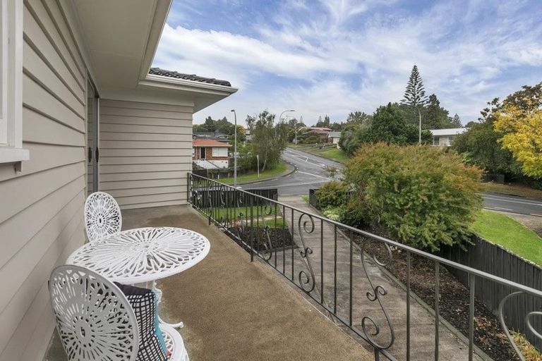Photo of property in 1 Downing Street, Glenfield, Auckland, 0629