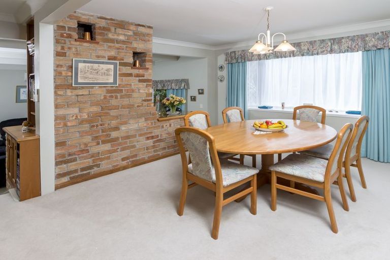 Photo of property in 18 Ridge Road, Howick, Auckland, 2014