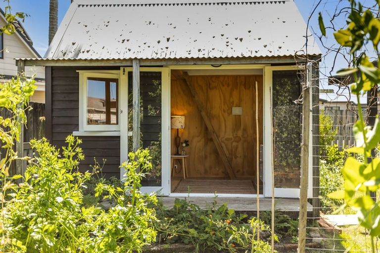 Photo of property in 18 Sarah Avenue, Whitianga, 3510