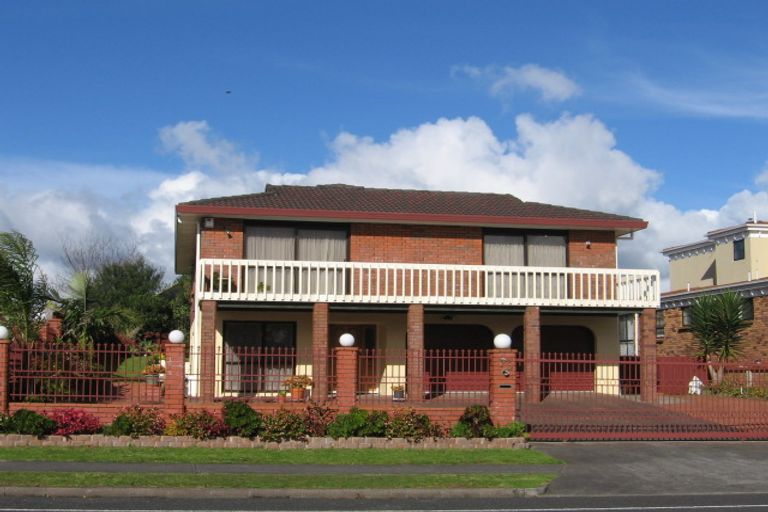 Photo of property in 73 Eugenia Rise, Totara Heights, Auckland, 2105