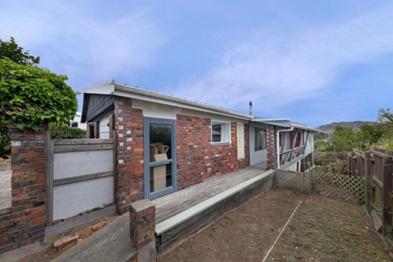 Photo of property in 22 Waipapa Avenue, Diamond Harbour, 8972