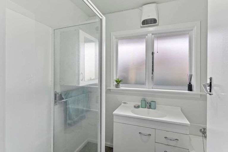 Photo of property in 10 Carters Road, Aranui, Christchurch, 8061