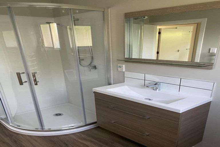 Photo of property in 2/9 Somme Street, St Albans, Christchurch, 8014