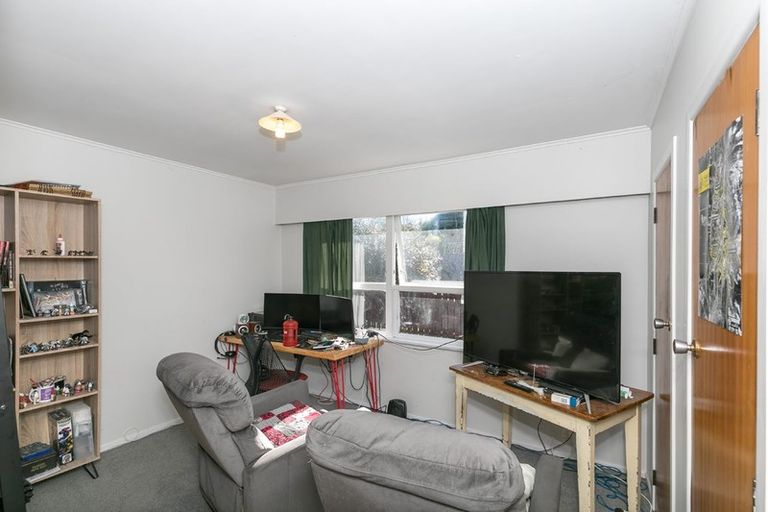 Photo of property in 12a Helena Road, Hillcrest, Hamilton, 3216