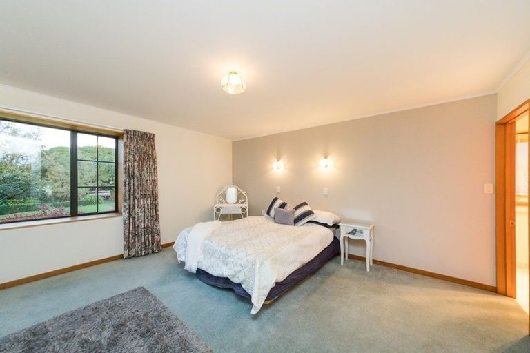 Photo of property in 335 Tutaki Road, Kelvin Grove, Palmerston North, 4470