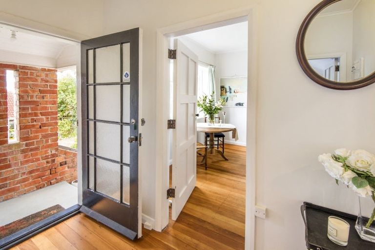 Photo of property in 9a Kerr Street, Devonport, Auckland, 0624