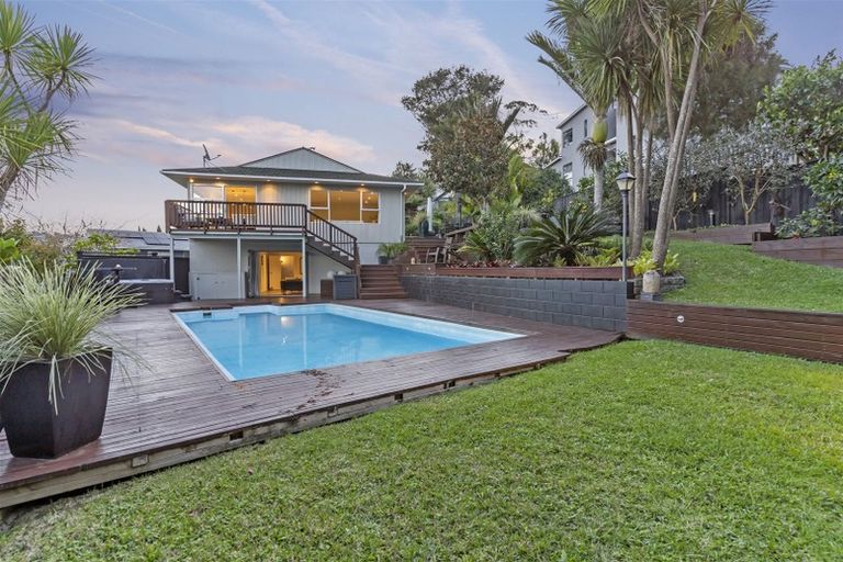 Photo of property in 57 Maxwelton Drive, Mairangi Bay, Auckland, 0630