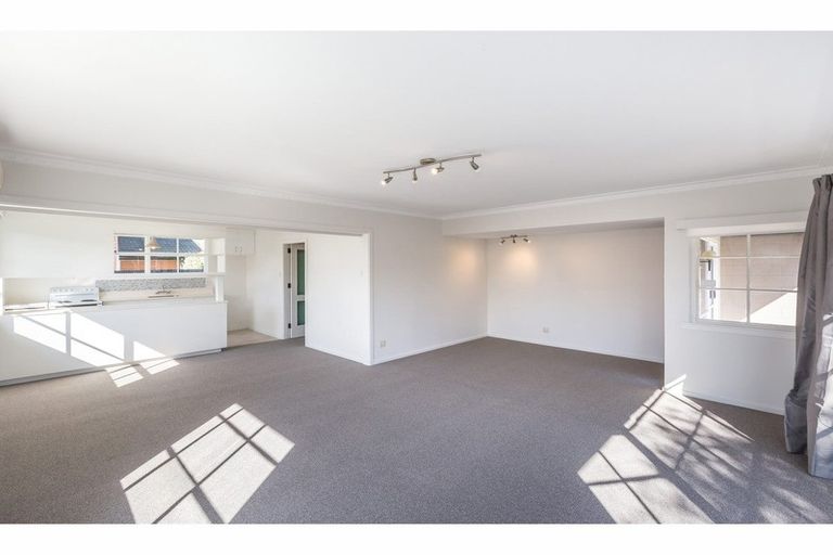 Photo of property in 16a Cashmere Road, Cashmere, Christchurch, 8022
