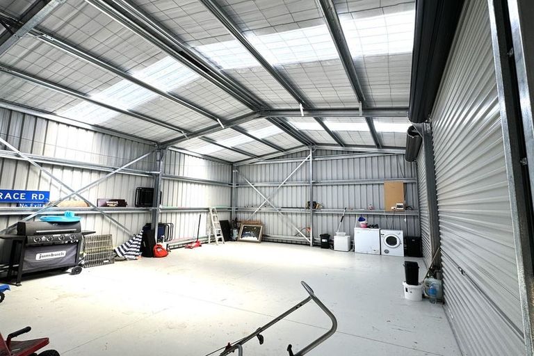 Photo of property in 64 Cameron Road, Hillend, Balclutha, 9272