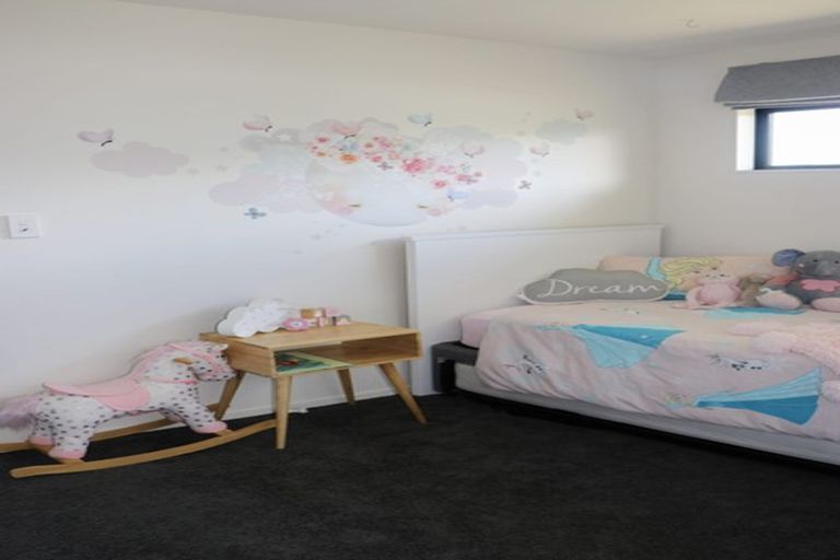 Photo of property in 15 Mcdowell Crescent, Hillcrest, Auckland, 0627