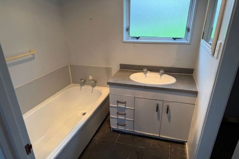 Photo of property in 21 Constable Road, Waiuku, 2123