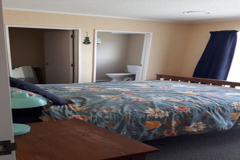 Photo of property in 95 Rototuna Road, Rototuna, Hamilton, 3210