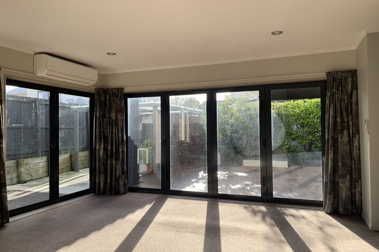 Photo of property in 4 Newfound Way, Glen Eden, Auckland, 0602