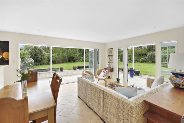 Photo of property in 152 Ashworths Road, Amberley, 7481