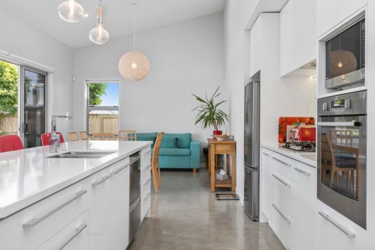 Photo of property in 143 The Boulevard, Papamoa Beach, Papamoa, 3118