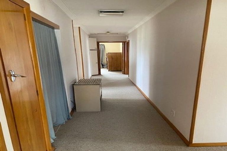 Photo of property in 4 Mclellan Street, Tawa, Wellington, 5028