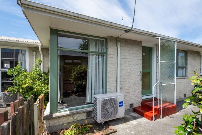 Photo of property in 4/225 Edgeware Road, Edgeware, Christchurch, 8013