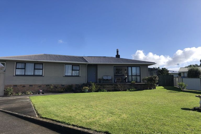 Photo of property in 17 Winston Street, Tikipunga, Whangarei, 0112