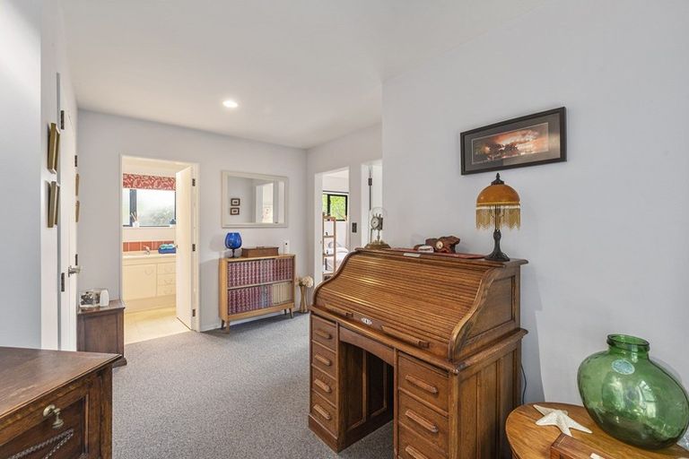 Photo of property in 13 Sylvia Way, Te Horo Beach, Otaki, 5581